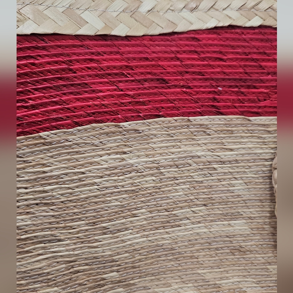 Totes - Picture 3 of 7